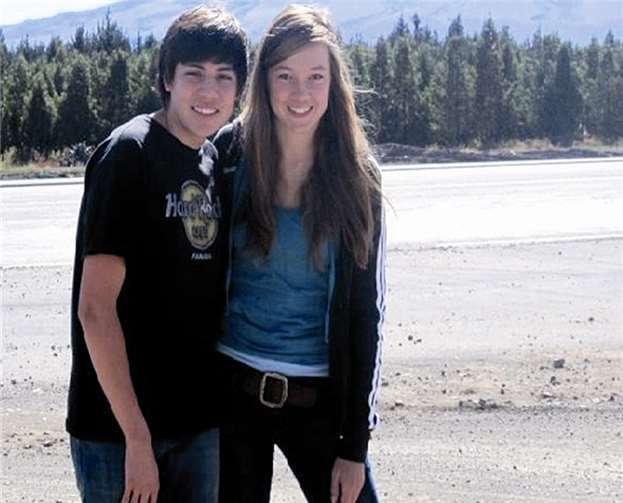 Die Schüler der Andenschule Bogota (Kolumbien) wollen gerne einmal den Verlauf von Jahreszeiten erleben. Dazu sucht das Humboldteum deutsche Familien, die offen sind, einen lateinamerikanischen Jugendlichen (15 bis 17 Jahre alt) als „Kind auf Zeit“ aufzunehmen.Privat