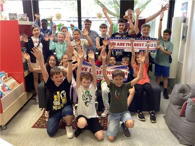 Die Schüler der Konrad-Adenauer-Realschule plus stellen sich „The Big Challenge 2023“. Foto: Julia Kübler