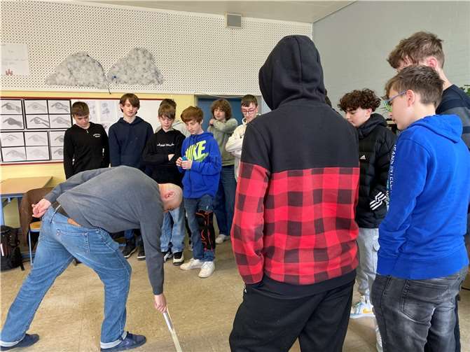 Die Schüler durchliefen am Vormittag drei unterschiedliche Angebote mit den jeweiligen Coaches.  Foto: Carlotta Neitzert