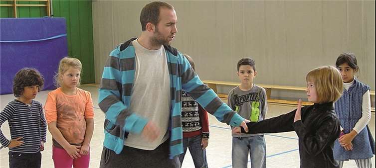 Die Schüler im Training mit Robert Blaese. Stadt Meckenheim