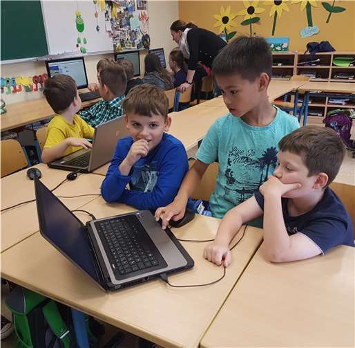 Die Schüler zeigten sich sehr neugierig. privat