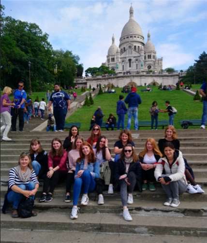 Die Schülerinnen der Französischkurse der 12. Jahrgangsstufe verbrachten eine interessante Zeit in der französischen Metropole. Foto: privat