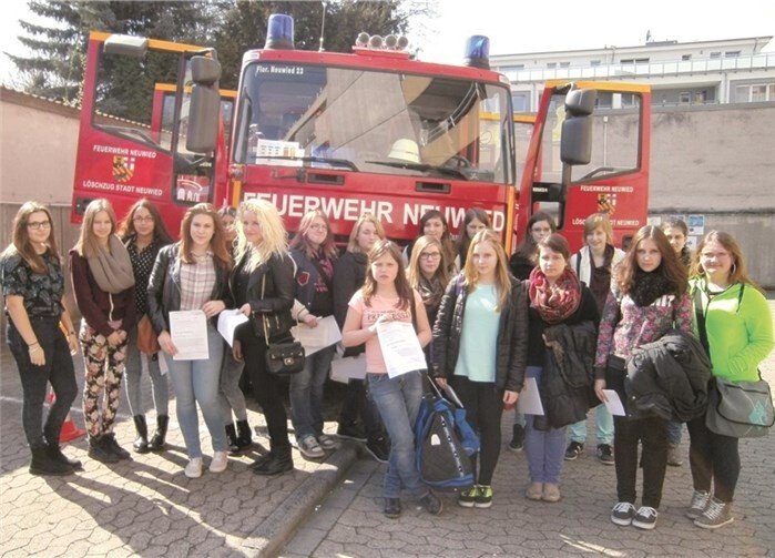 Die Schülerinnen informierten sich über nicht typische Mädchenberufe bei der Agentur für Arbeit in Neuwied. privat