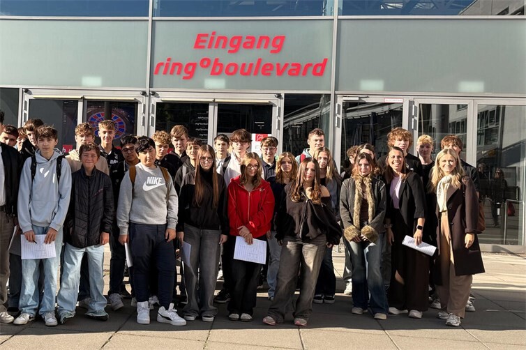 Die Schülerinnen und Schüler der Hocheifelrealschule plus