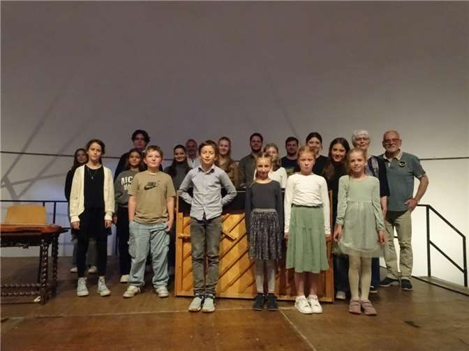 Die Schülerinnen und Schüler der Klavierklasse von Mechthild Kohl.  Foto: privat