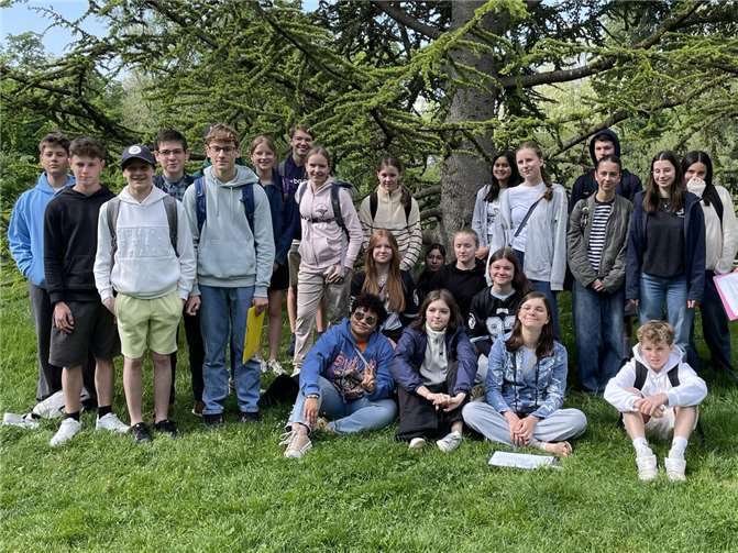 Die Schülerinnen und Schüler des Are-Gymnasiums und des College Georges Pompidou in Pouilley-les-Vignes genießen die gemeinsame Zeit in Frankreich.  Foto: Tanja Heß