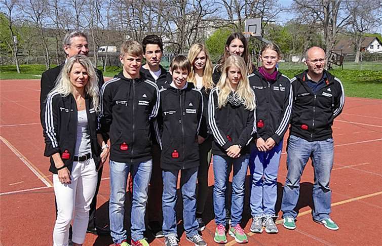 Die Schülerinnen und Schüler des PJGs zusammen mit ihren Leitern Swantje Kolberg und Christoph Amediek. Privat