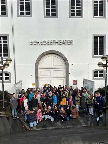Die Schülerinnen und Schüler erlebten die spannenden Abenteuer in Sherwood Forest.  Foto: privat