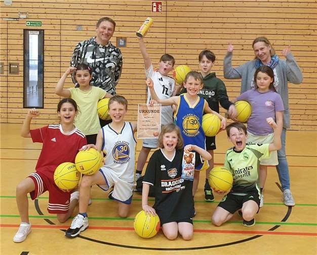 Die Schülerinnen und Schüler freuen sich über den Titel "Vize-Kreismeister 2025".Foto: privat