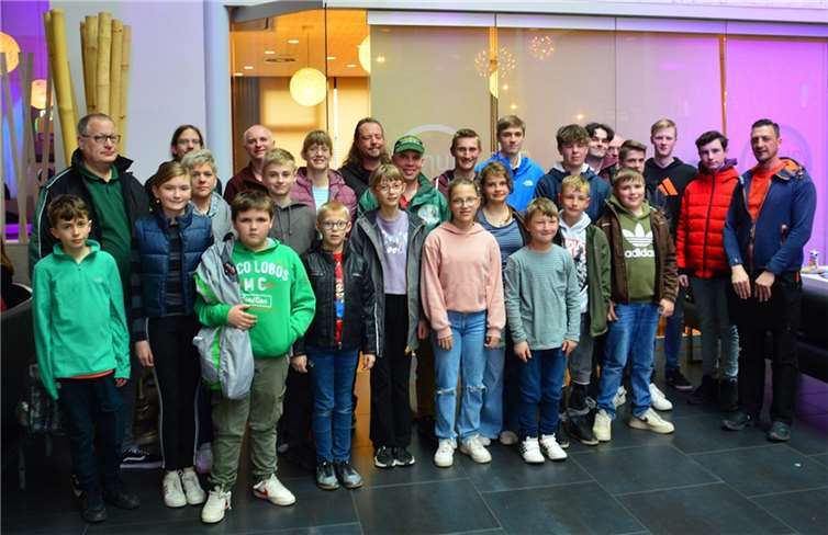 Die Schülerinnen und Schüler hatten viel Spaß im Bowlingcenter.  Foto: Michael Beyer