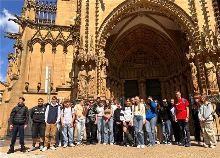 Die Schülerinnen und Schüler n Metz. Quelle: Realschule plus Cochem