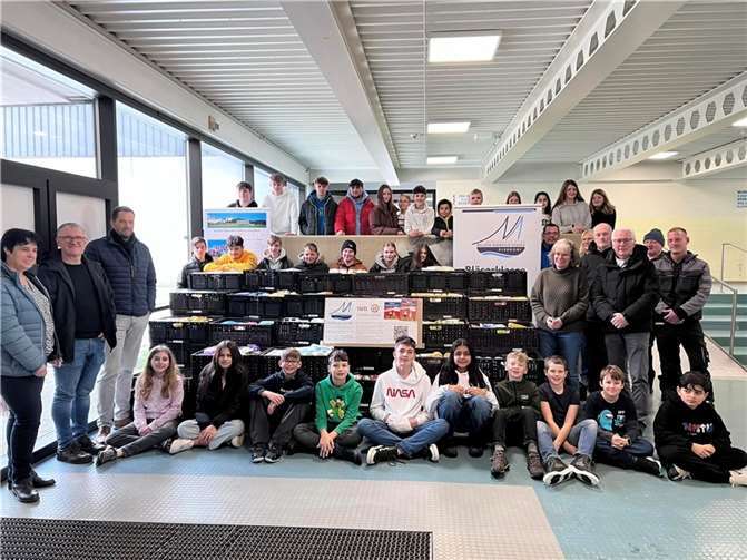 Die Schülerinnen und Schüler sammelten gemeinsam mit der lokalen Gemeinschaft Spenden, um bedürftigen Menschen in der Region zu helfen.  Foto: Heike Mies