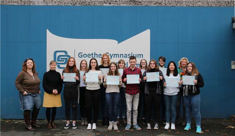 Die Schülerinnen und Schüler waren stolz auf ihre Zertifikate. Foto: Goethe-Gymnasium Bad Ems