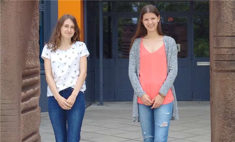 Die Schülerinnen wurden für ihre hervorragenden Leistungen ausgezeichnet. Foto: privat