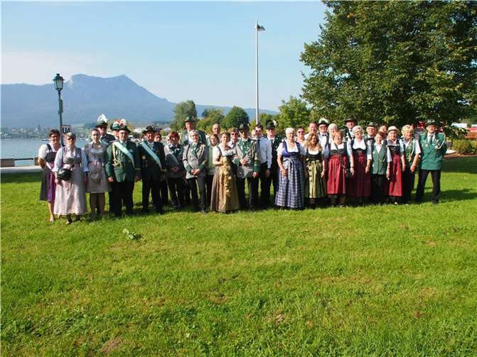 Die Schützen auf großer Fahrt in Österreich.  Fotos: Ulrich Eckhard/Christine Hohenstein