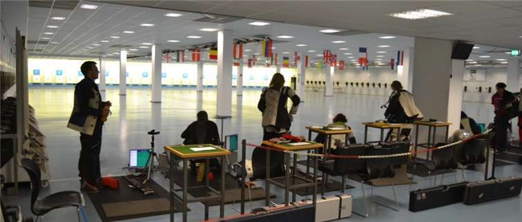 Die Schützen beim Wettkampf.St. Se. Niederbachem/DB