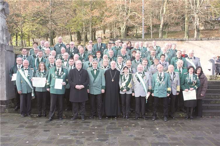 Die Schützen erlebten einen schönen Tag mit zahlreichen Ehrungen von verdienten Bruderratsmitgliedern.privat