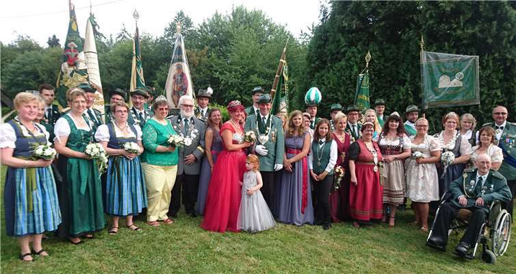 Kirmes und Schützenfest in Hähnen Die Schützen verbrachten gemeinsam ein erfolgreiches Wochenende. Privat