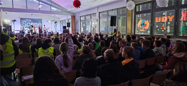 Die Schulband der Realschule plus und Fachoberschule Mendig gab am Grundschultag ein Konzert. Fotos: privat