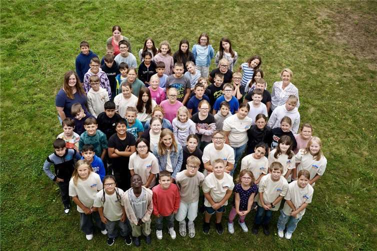 Gelungener Schulstart an der Hocheifel Realschule plus Die Schulleitung wünscht allen neuen Schülern einen guten Start. Foto: privat