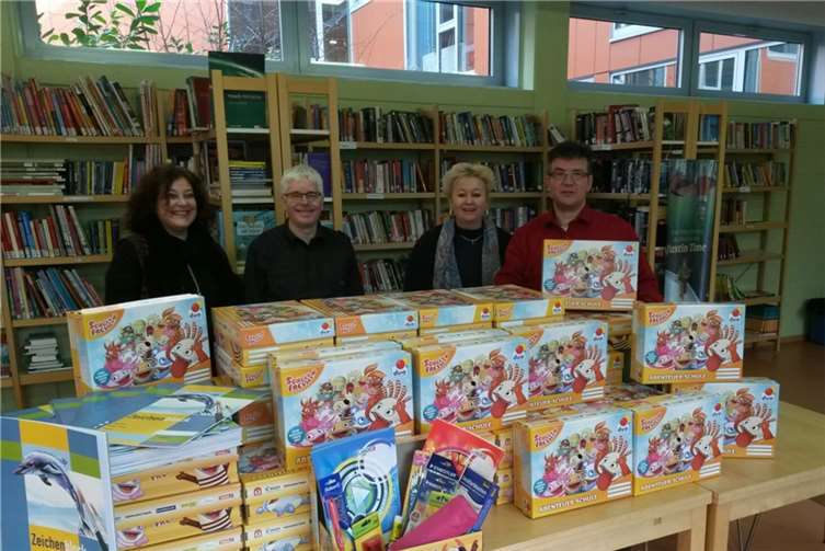 Die Schulmaterialien werden den Kindern den Einstieg erleichtern. privat