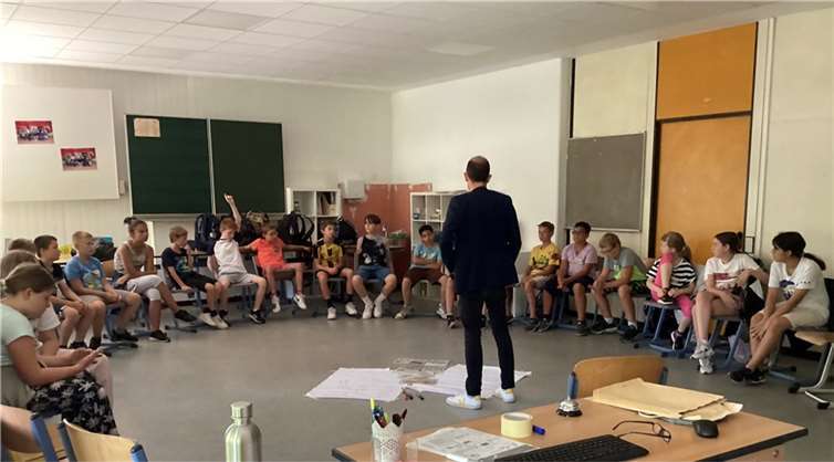 Die Schulsozialarbeit der Integrativen Realschule plus Vallendar organisierte Anfang Juli in Zusammenarbeit mit der Polizei Koblenz einen knapp dreistündigen Workshop. Foto: Christopher Greß