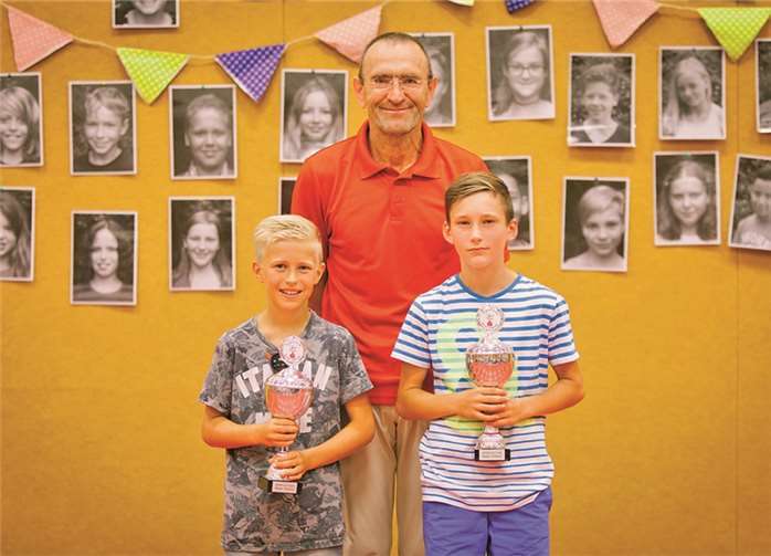 Die Schulstufensportler: Justin Willma 4b und Paul Busch 4a.