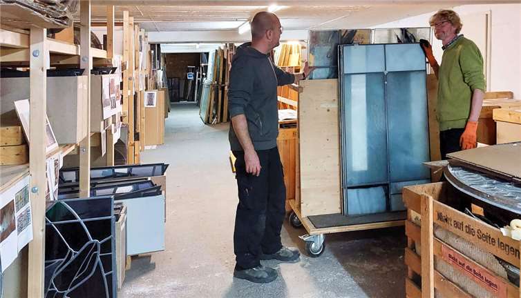 Die Schwarzkopf-Fenster vor wenigen Tagen bei der Einlagerung bei der Forschungsstelle Glasmalerei des 20. Jahrhunderts in önchengladbach. Foto: Annette Jansen-Winkeln/AW-Wiki