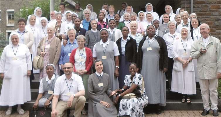 Die Schwestern arbeiteten intensiv zusammen. Thema war neben der Besinnung auf den Ordensstifter Viktor Braun vor allem die zukunftsorientierte Ausrichtung der Ordensgemeinschaften und ihrer Aufgaben.  Privat