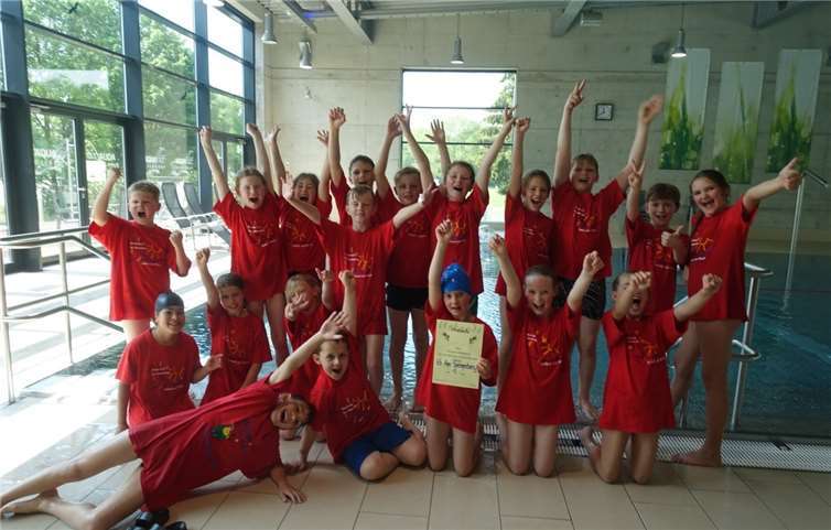 Die Schwimmer der Grundschule Unkel konnten sich den ersten Gesamtplatz sichern. Foto: privat