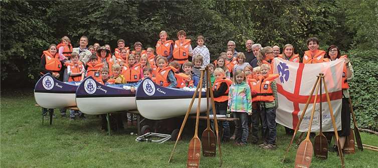 Die Seepfadfinder Koblenz bei der Bootstaufe. Privat