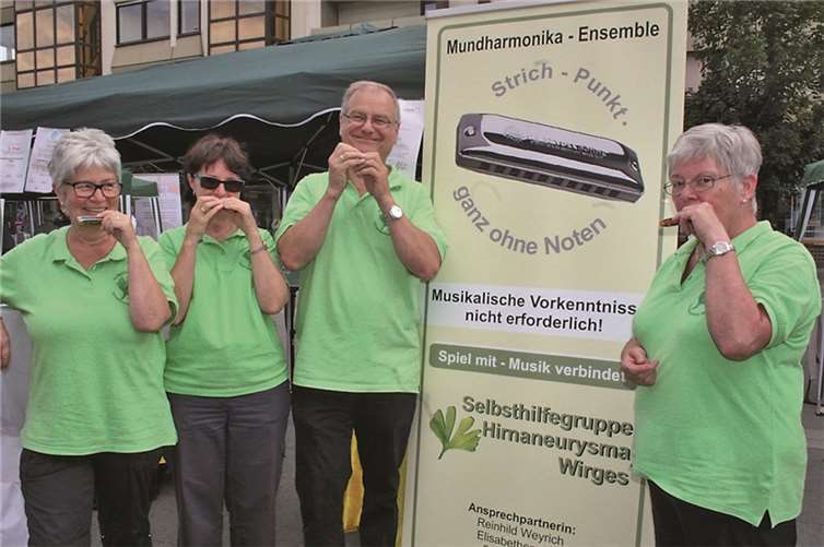 Die Selbsthilfegruppe Hirnaneurysma informierte und bot der Veranstaltung einen musikalischen Rahmen.