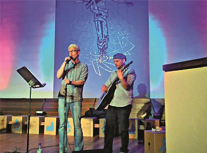 Die „Seltsamen Heiligen“ gastieren in Remagen. privat