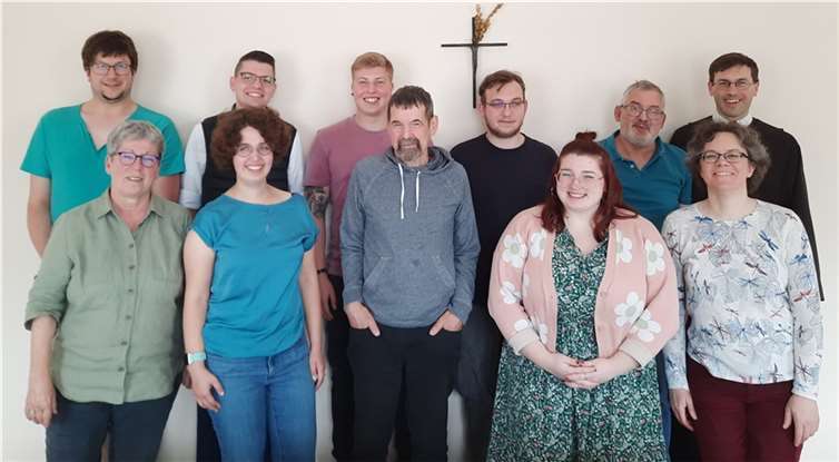 Die Seminargruppe mit Prof. Dr. Carolin Neuber, Projektleiterin Lara Mayer, den Fachexperten aus Ebernach und Studierenden aus Trier. Foto: S. Schneemann