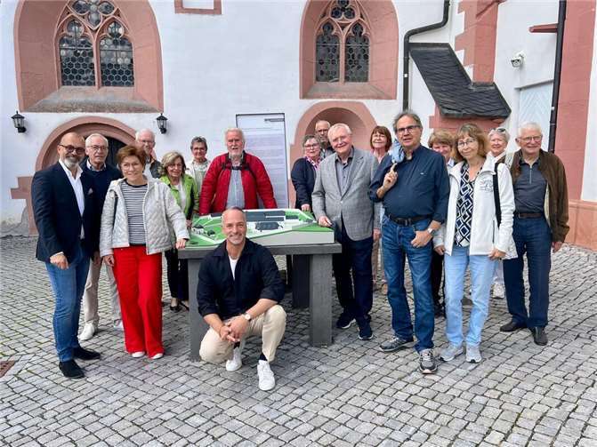 Die Senioren Union Kreis Neuwied zu Besuch im hessischen Staatsgut Kloster Eberbach.  Foto: Lothar Heß