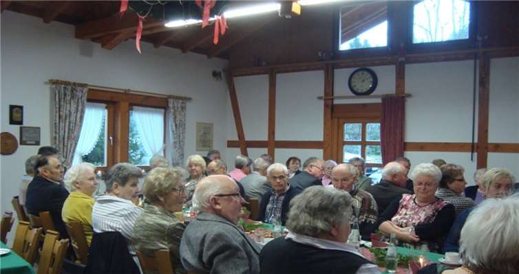 Die Senioren- und Nikolausfeier für die Kinder der Gemeinde Ratzert /Brubbach fand in diesem Jahr im Dorfpavillon Ratzert statt.privat