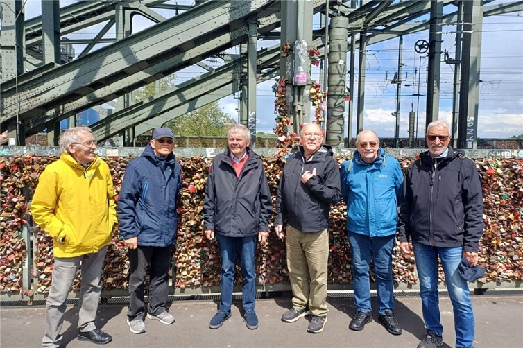 Die Seniorengruppe rund um Coach Jacky Renn ist nicht nur auf Sportstätten aktiv