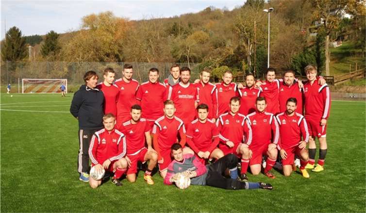 Die Seniorenmannschaft des FV Erpel in der Saison 2015/2016.privat