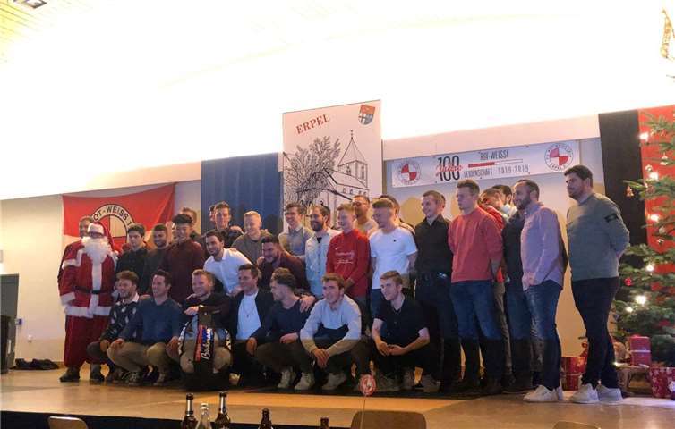 Die Seniorenspieler beim Nikolaus. Foto: privat