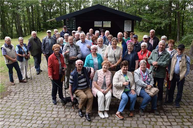 Die Seniorenunion Cochem-Zell begab sich auf einen Informationsrundgang um die Gemeinde Dohr.Foto: SenU