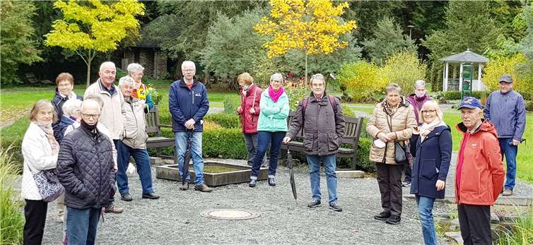 Die Seniorenunion Cochem-Zell besuchte die Landschaftstherapeutische Parkanlage „Römerkessel“. Fotos: Seniorenunion