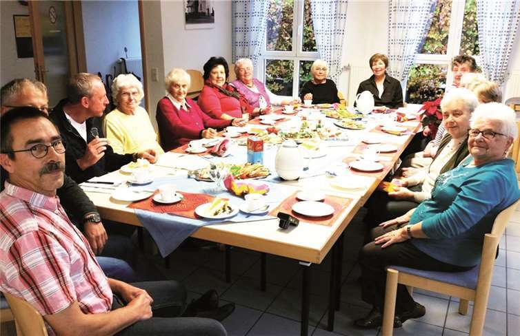 Die Seniorinnen engagieren sich mit viel Elan am Dorfleben. privat