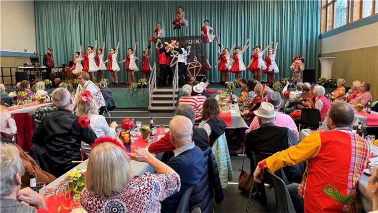 Die Seniorinnen und Senioren genossen mit guter Laune und viel Spaß das abwechslungsreiche Programm.