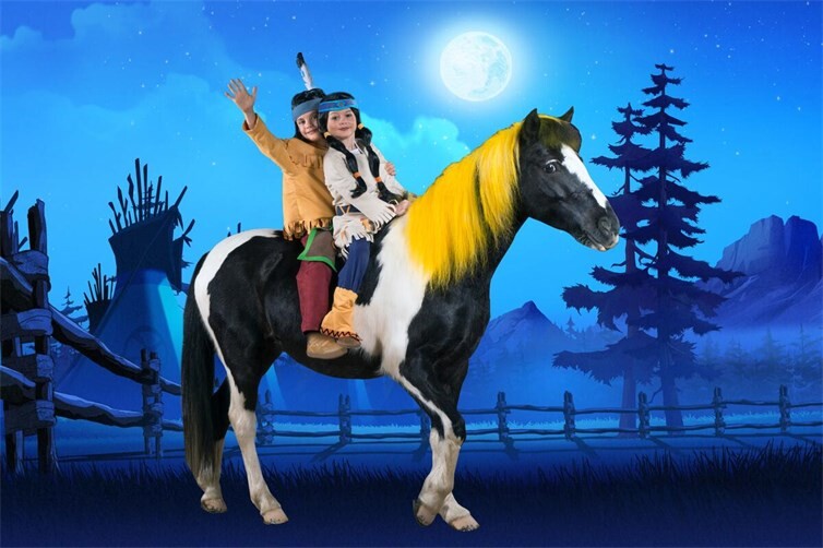 Die Show basiert auf der Zeichentrick-Serie „Yakari“, die seit Jahren zu den beliebtesten deutschen TV-Formaten für Kinder gehört.