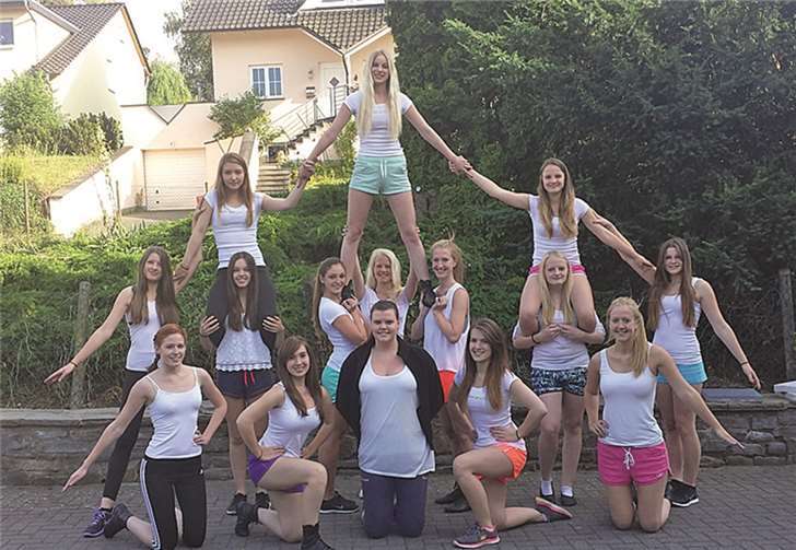 Die Showtanzgruppe „One Dream“, unter der Leitung von Marietta Geiß, freut sich jetzt schon auf die kommende Saison. Privat