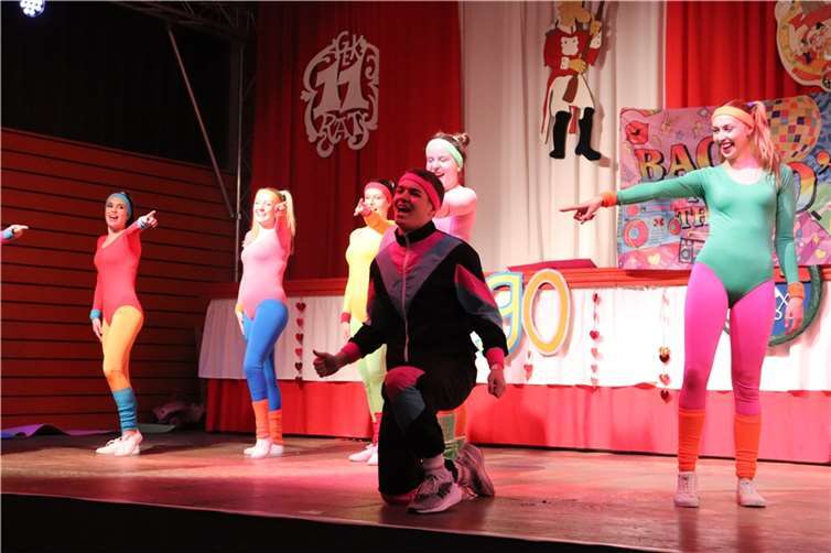 Die Showtanzgruppe der Prinzengarde hat mit Alexander Klüsener einen eigenen Backstreet Boy an Board.