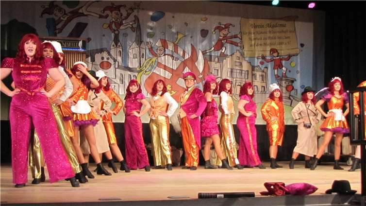 Die Showtanzgruppe des Naunheimer Carnevalsverein.  Fotos: Stadt Polch