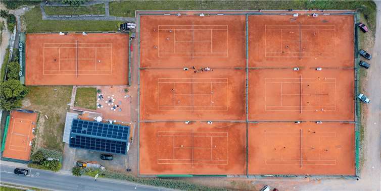 Die Sieben-Platz-Anlage mit neuem Kleinspielfeld aus der Vogelperspektive. Foto: privat