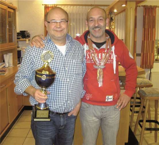 Die Sieger beim LG-A-Pokal-Schießen (v. l): Hans-Jörg Hoffmann und Mike Broszeit.Privat