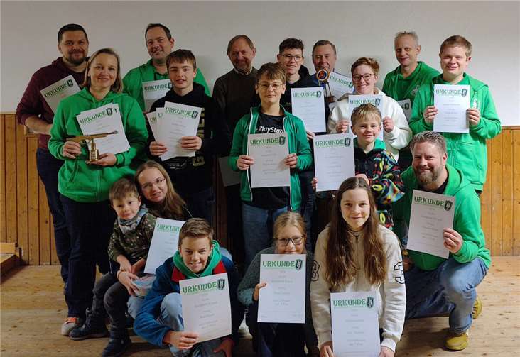 Die Sieger der Vereinsmeisterschaft freuten sich über ihre Leistungen. Foto: Christian Klein